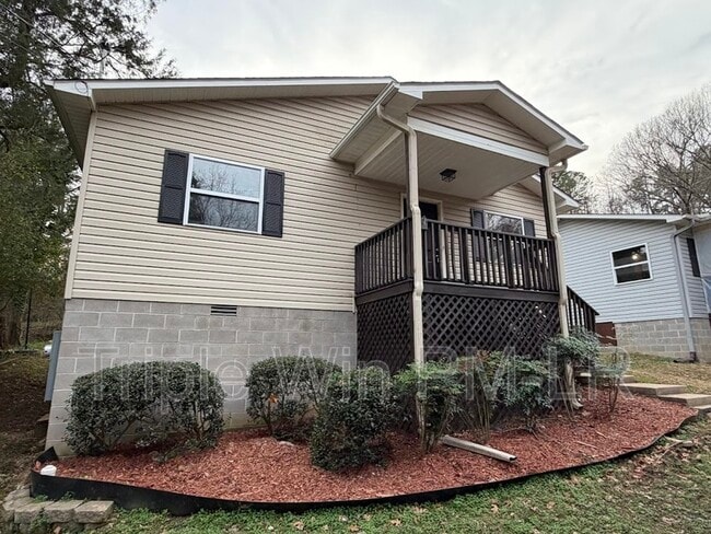 Foto del edificio - 107 Juniper Pl