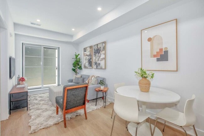 Foto del edificio - 2310 4th St NE