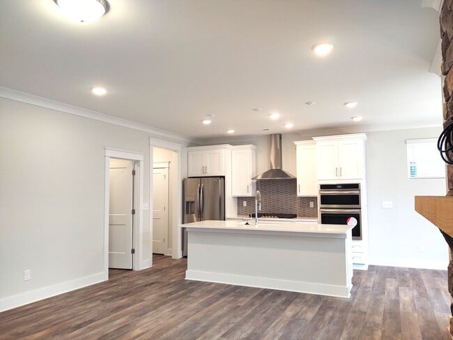 Foto del edificio - Beautiful Home located in the McKee Grove ...