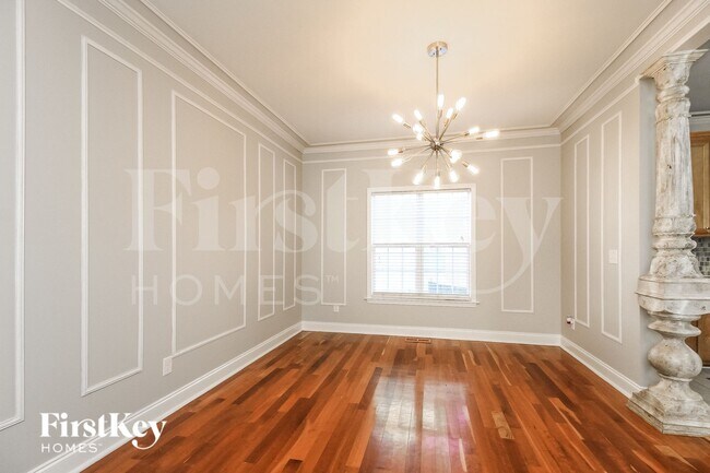 Foto del edificio - 7240 Orchard Path Dr