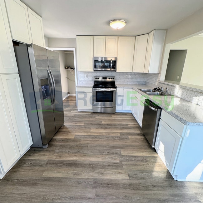 Foto del edificio - 1327 Hazel Ave