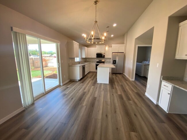 Building Photo - 109 Citation Ct