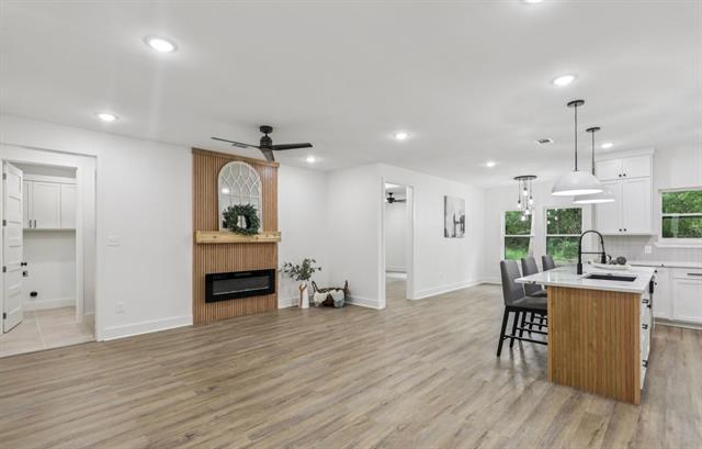 Foto del edificio - 122 Quail Run Dr