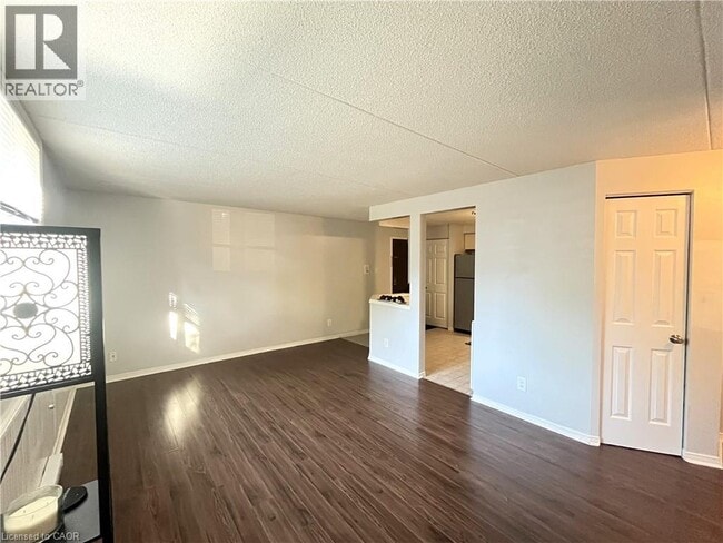 Building Photo - 331 Northlake Dr