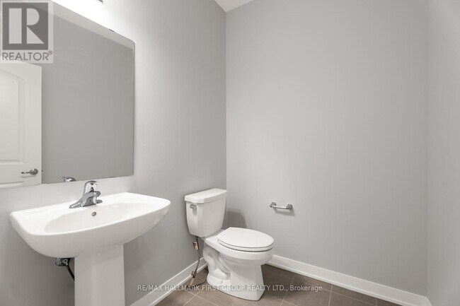 Building Photo - 519 Brigatine Ave