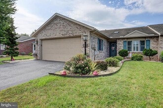 Building Photo - 348 Phoenix Dr