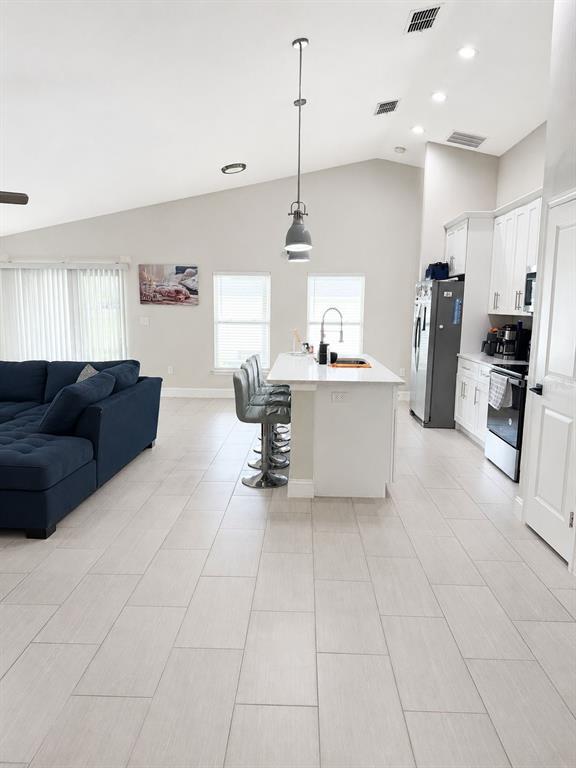 Foto del edificio - 1343 Comerwood Dr
