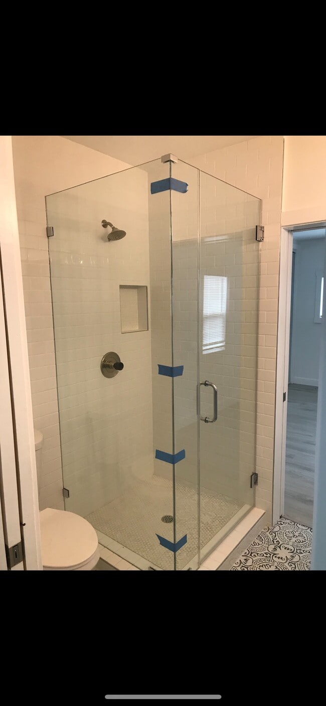 Bathroom - 1820 E Woodbury Rd.