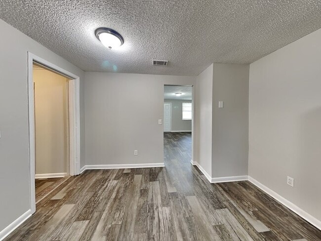 Building Photo - 7627 Mc Cowan Dr