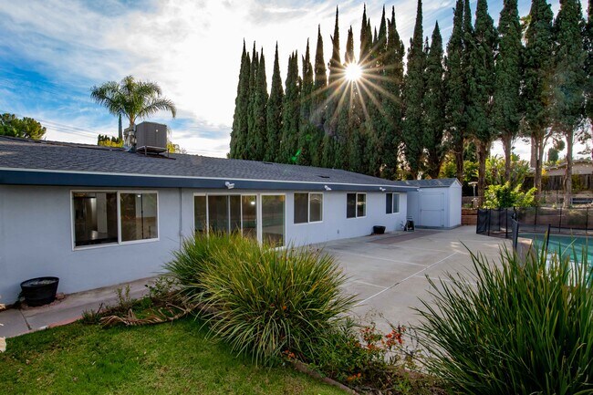 Building Photo - 20739 Tiara St