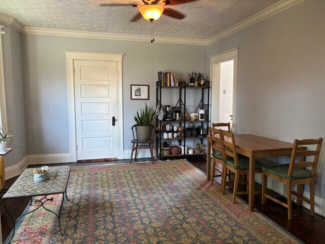 Foto del edificio - 2579 Marsh Ave