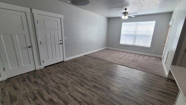 Building Photo - Stunning 3 Bed/2 Bath Condo in Lehi!