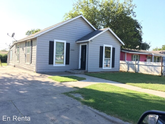Building Photo - 4 br, 1 bath House - 2903 Weber St.