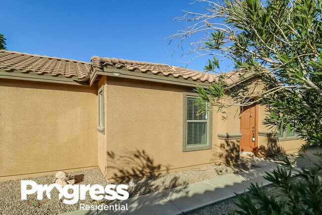 Building Photo - 40084 W Catherine Dr