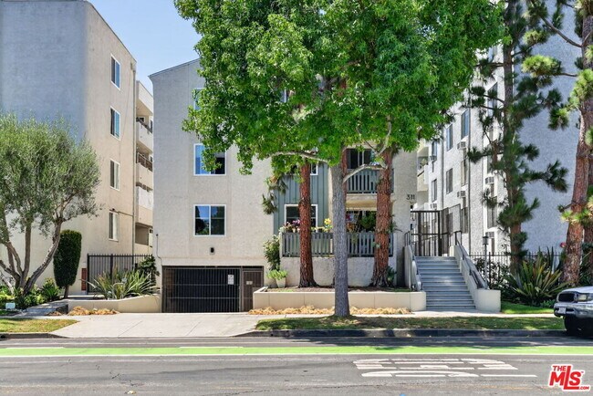 Foto del edificio - 311 Montana Ave