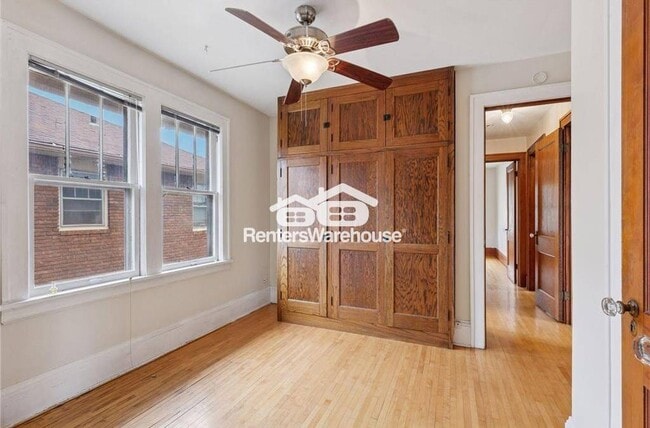 Building Photo - 1601 Charles Ave