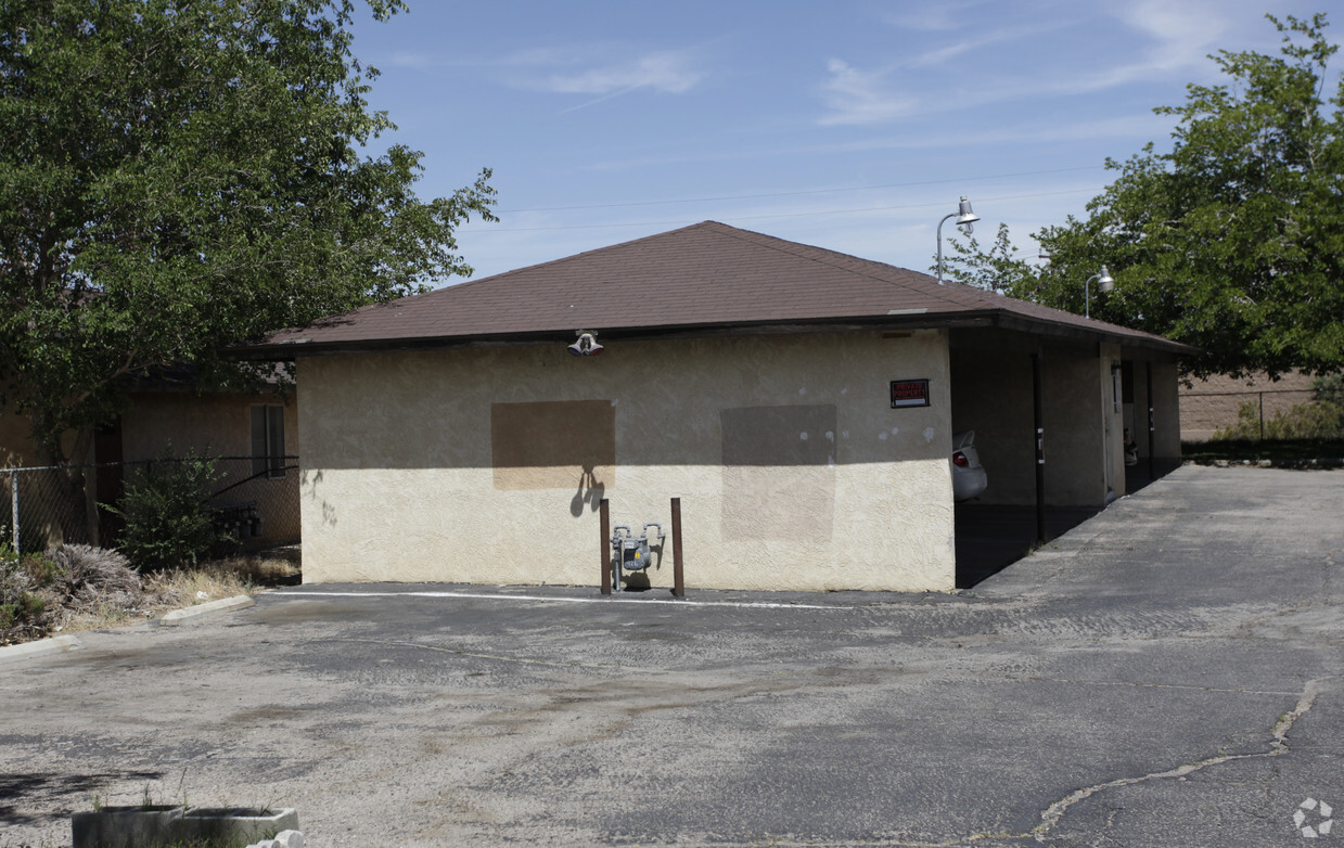 Building Photo - 15671 Sueno Ln