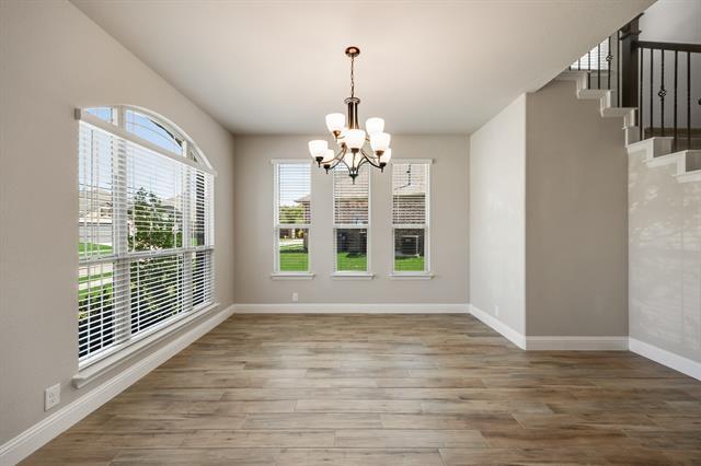 Foto del edificio - 176 Summit Ct