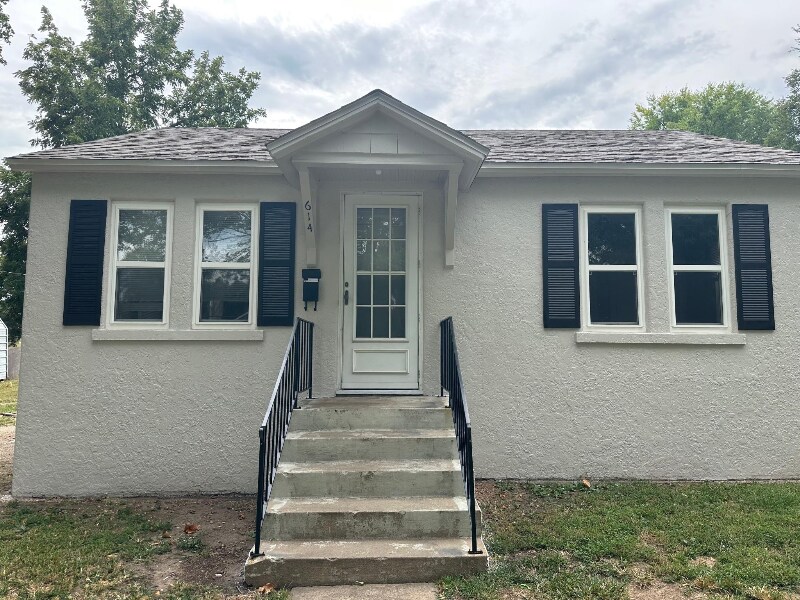 Foto principal - 614 E 14th St