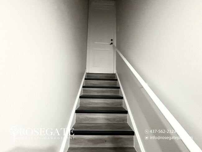 Photo du bâtiment - Pet-Friendly 1-Bedroom Basement Apartment with Parking – Milton