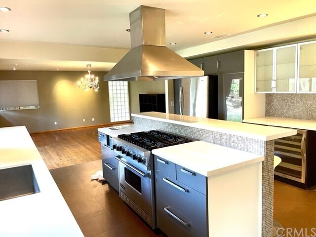 Building Photo - 15305 Del Prado Dr