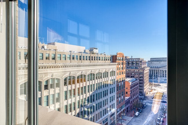 Foto del edificio - 400 8th St NW