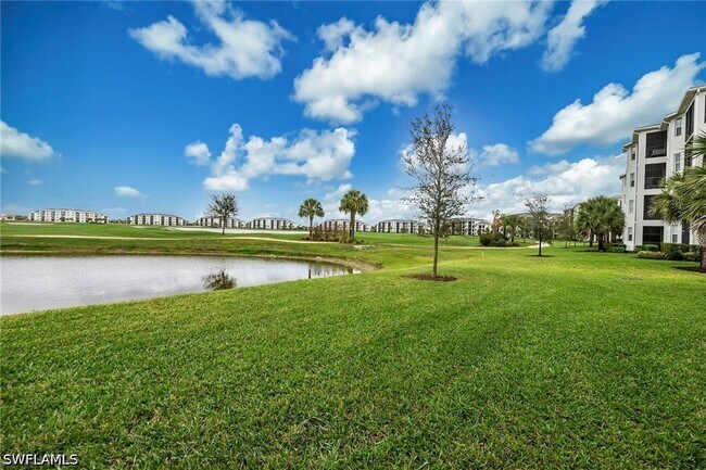 Foto del edificio - 5835 Double Eagle Cir