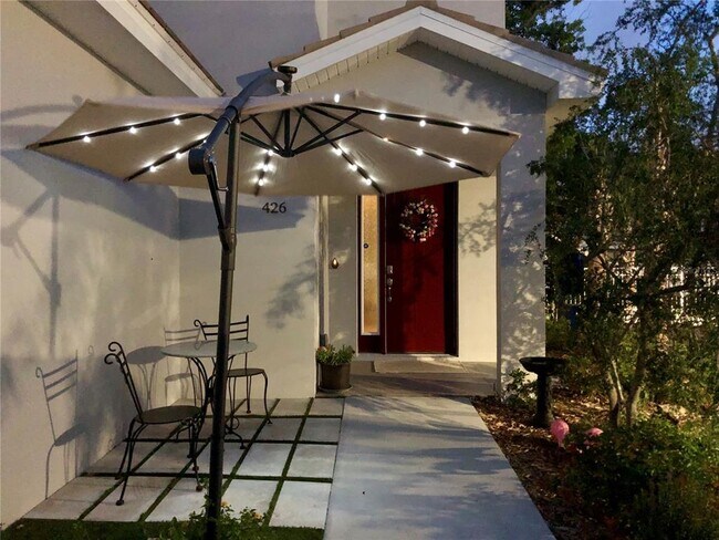 Building Photo - 426 Birdsong Ln