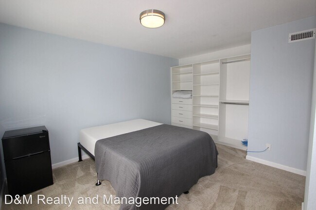 Building Photo - Studio, 1 bath House - 1267 Greenlake Drive