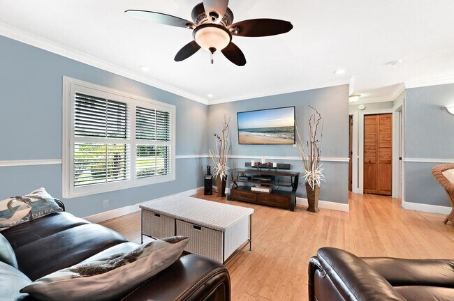 Foto del edificio - BEAUTIFUL SINGLE FAMILY POOL HOME IN BONITA SPRINGS