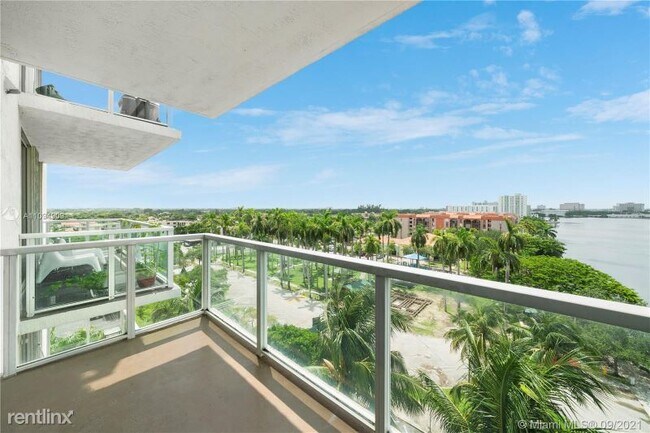 Building Photo - 2 br, 1 bath Condo - 5099 NW 7th Street