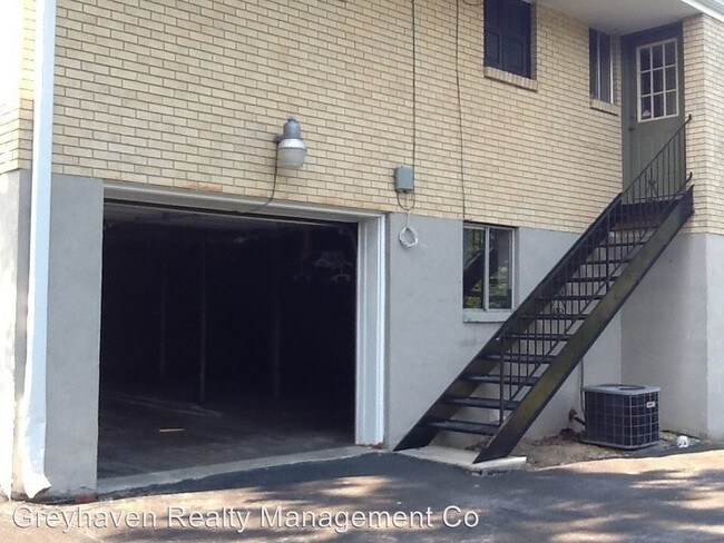 Building Photo - 1219 John Ross Rd