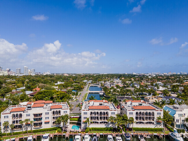 Building Photo - Hemingway Landings Condominiums