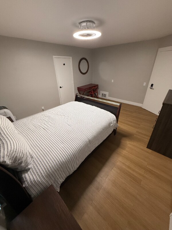 Foto del edificio - 805 E Taylor St