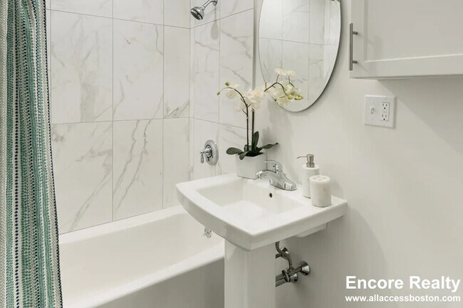 Foto del edificio - 10 Camelot Ct