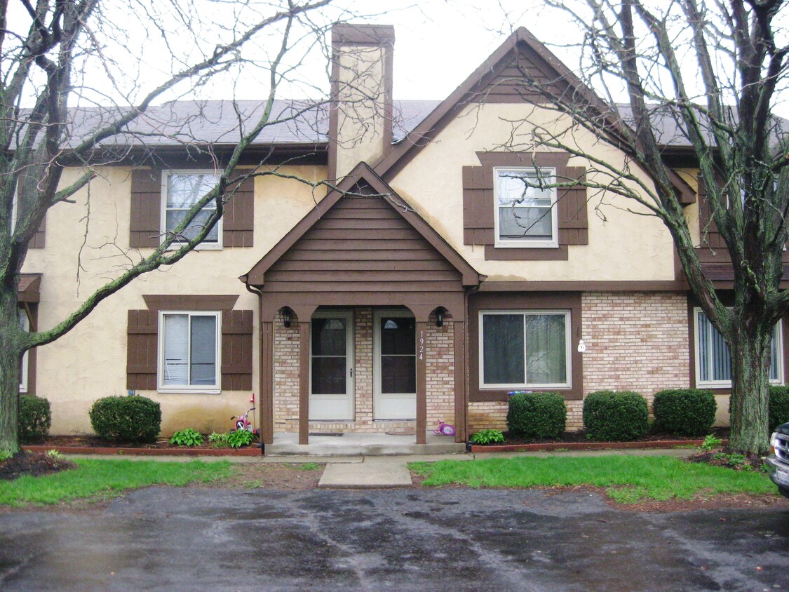 Front of Building - 1926 Billingsley Rd