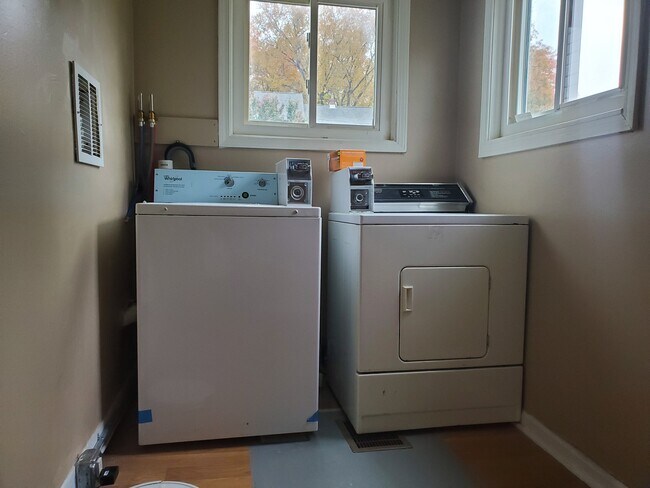 Foto del edificio - 801 W Michigan Ave