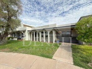 Building Photo - 8314 E Keim Dr