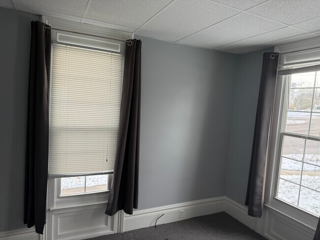 Foto del edificio - 100 N Jefferson St