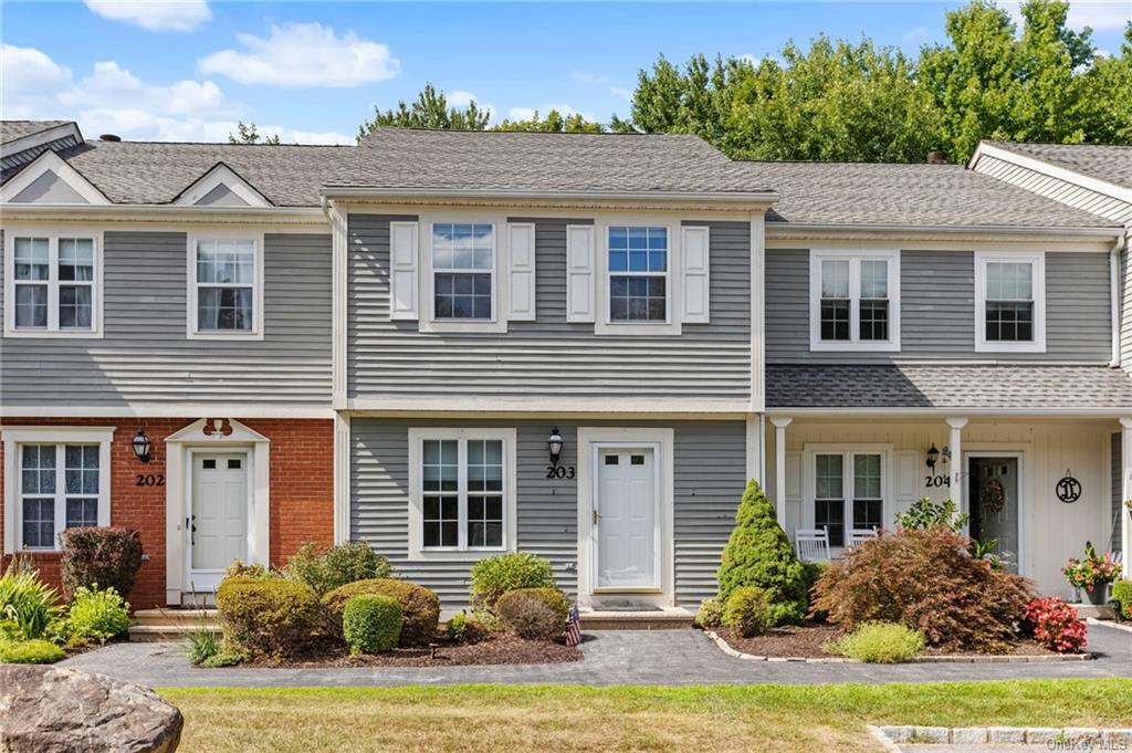 Foto principal - 203 Twin Brook Ct