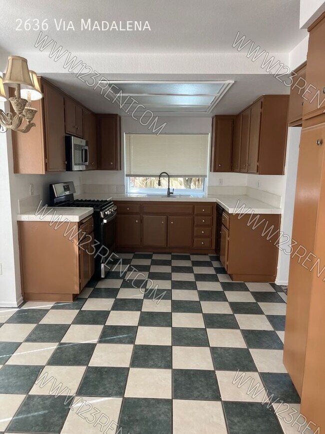 Foto del edificio - 2636 Via Madalena-