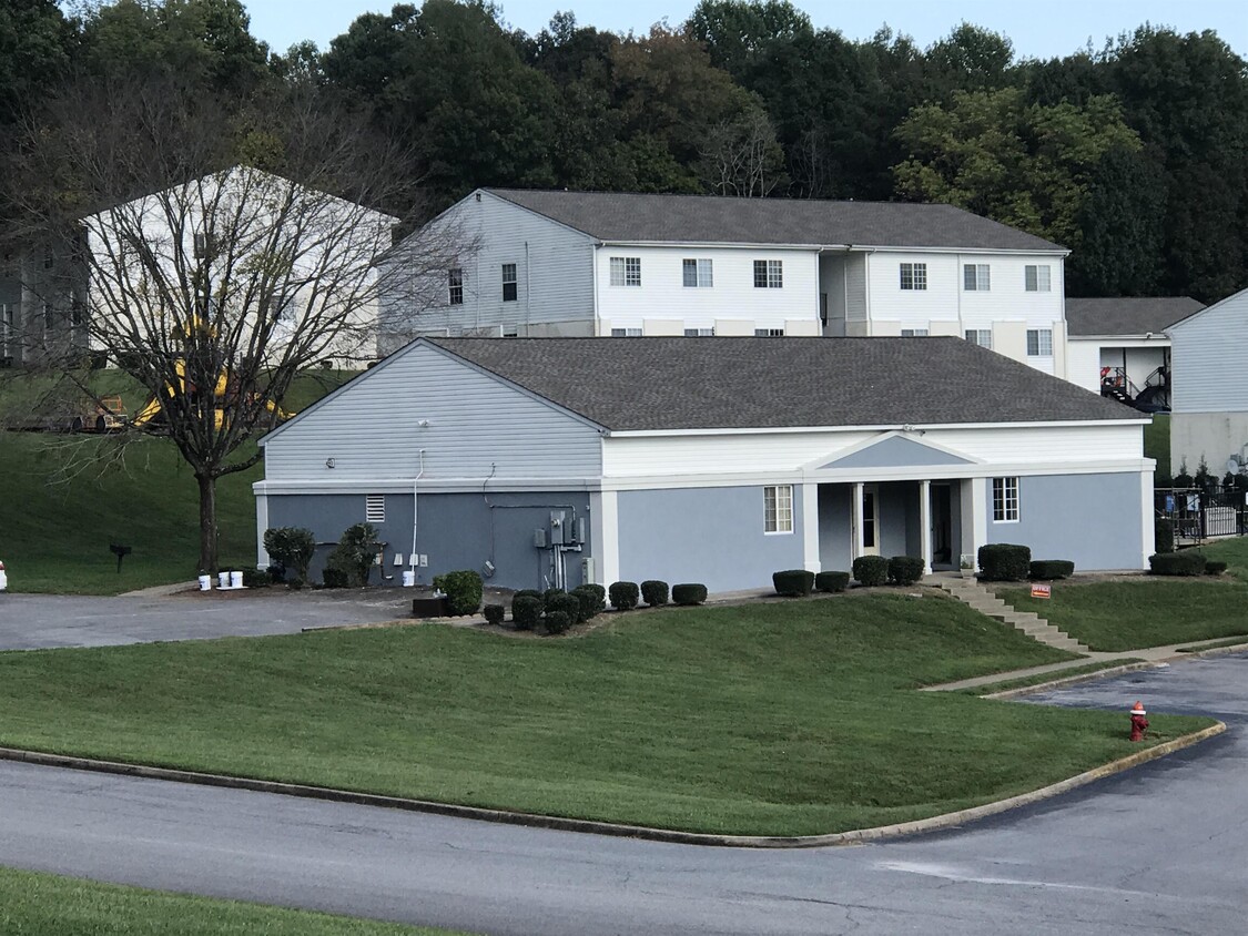 Primary Photo - 1351 Avondale Dr