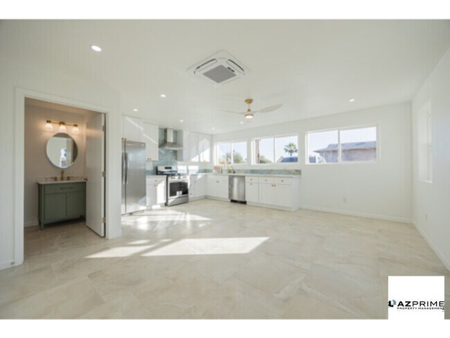 Foto del edificio - Modern Studio in Tempe with Prime Location &amp; Upgrades!