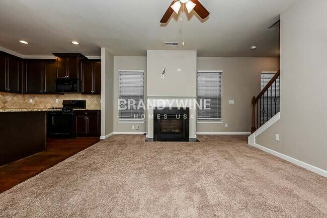 Foto del edificio - 230 Emporia Loop