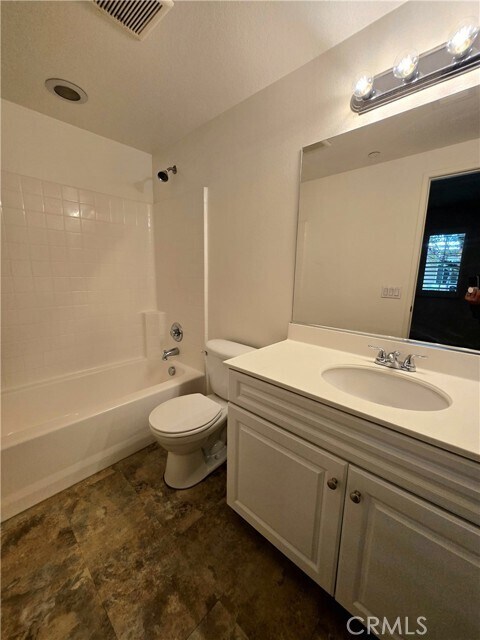 Foto del edificio - 6372 Tivoli Ln