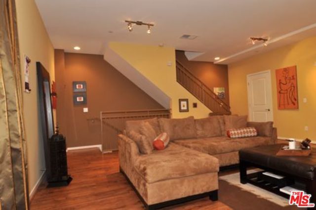 Foto del edificio - 2395 Glendale Blvd