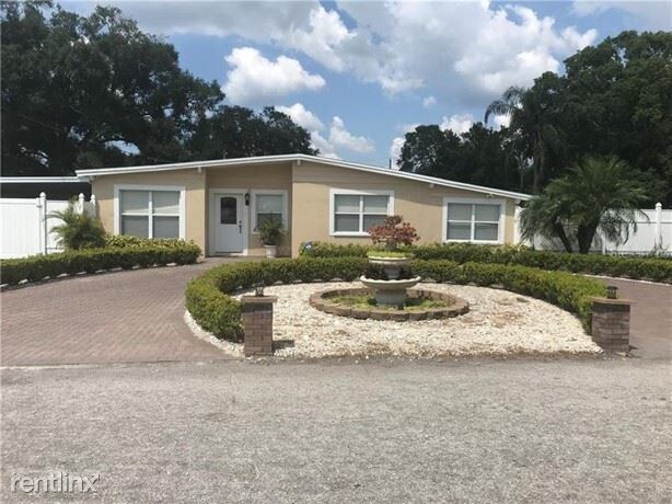 Primary Photo - 3 br, 2 bath House - 2137 W Armenia Pl