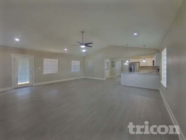 Foto del edificio - 11975 Cornelius St