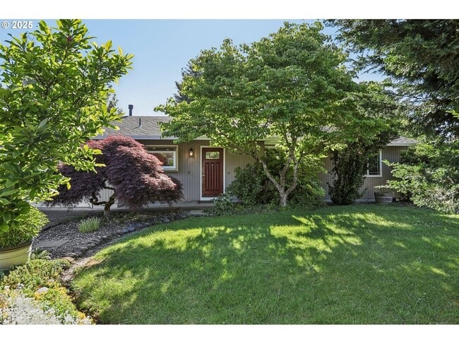 Building Photo - 374 NE 34th Pl