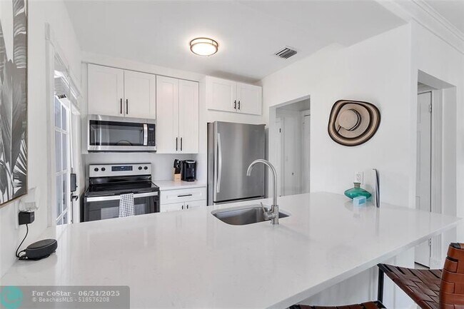 Foto del edificio - 1400 NE 4th Ct
